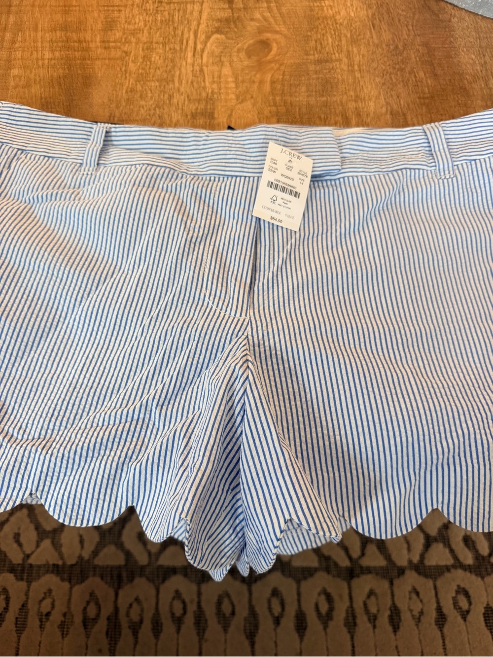 J. Crew Women’s Blue Seersucker Scallop Hem Shorts size 14